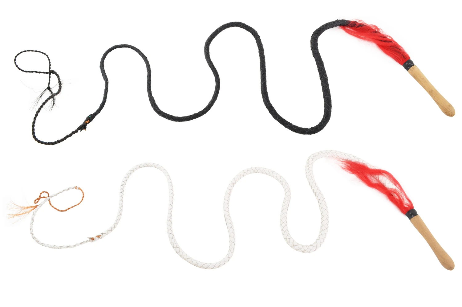 Fouet long en Cuir - Poignée Bois Fouet Long En Cuir - Poignée Bois -Martiaux Fitness Magasin fouet cuir poignee bois long