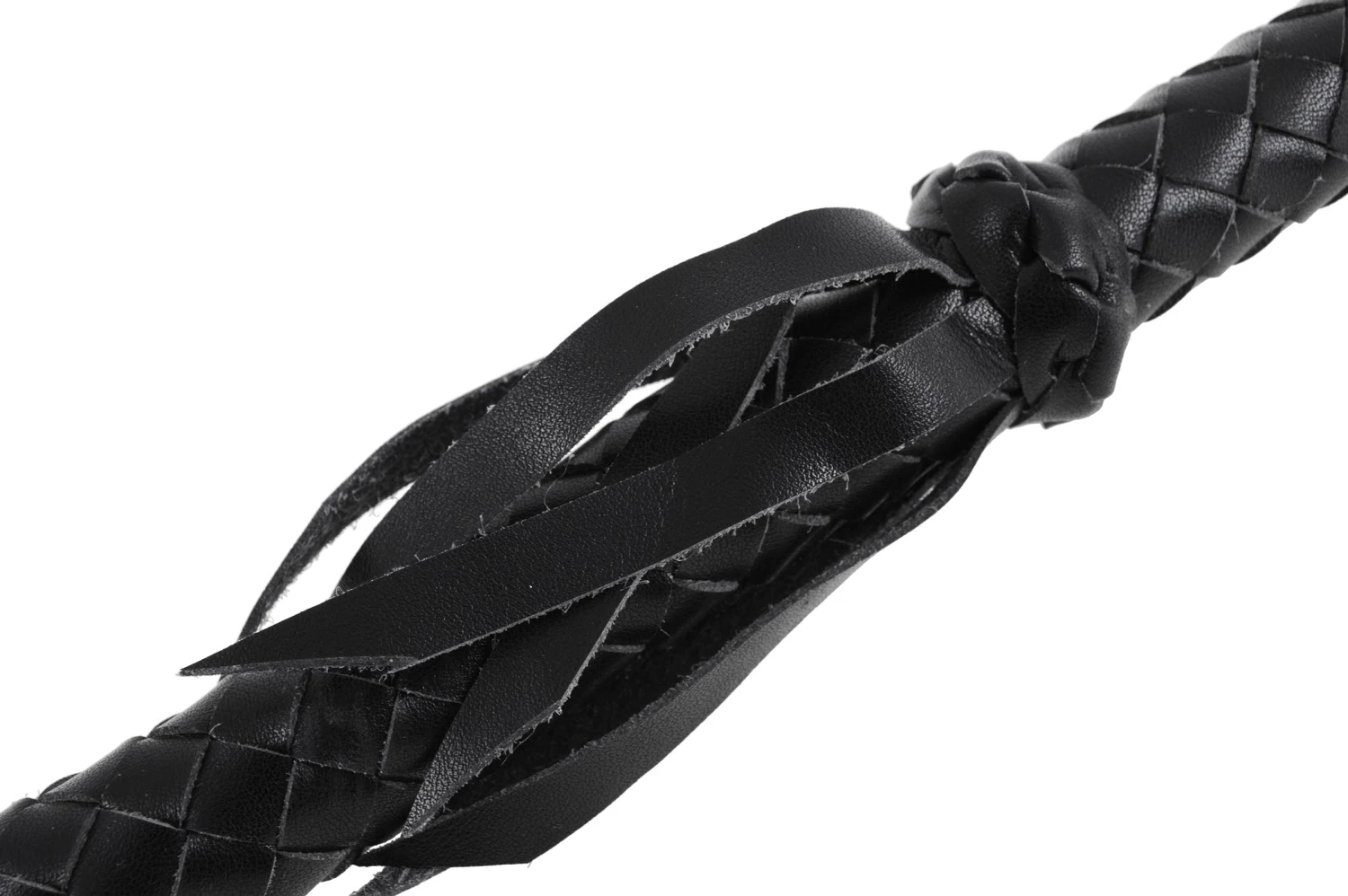 Fouet long en Cuir - Poignée Tressée Fouet Long En Cuir - Poignée Tressée -Martiaux Fitness Magasin fouet en cuir poignee tressee mi long 3